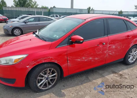 2015 Ford Focus Se z USA, uszkodzony, nr VIN 1FADP3F23FL244245